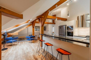 Spacious 117m2 attic retreat with AC next to Old Town sq by Prague Days